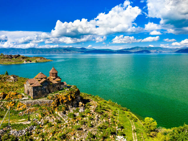 Armenien Hayravanker Kloster am Sewansee