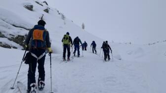 Gruppe auf Skitour zur Hinteren Jamspitze