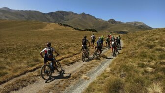 Ein MTB-Gruppe währende der Tour durch die Pyrenäen