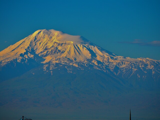 Ararat von der Nordwestseite mit dem MTB erleben