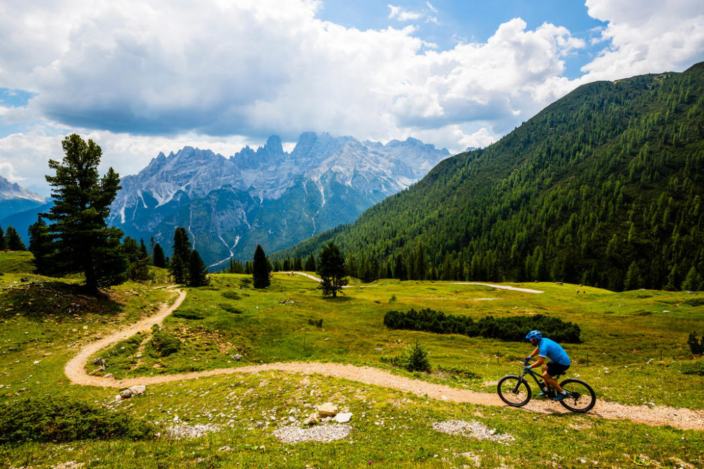 Transalp Durch die Dolomiten vom Pustertal an den